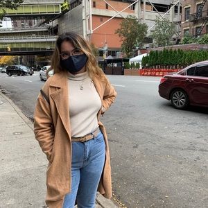 Meet your Posher, Marcela